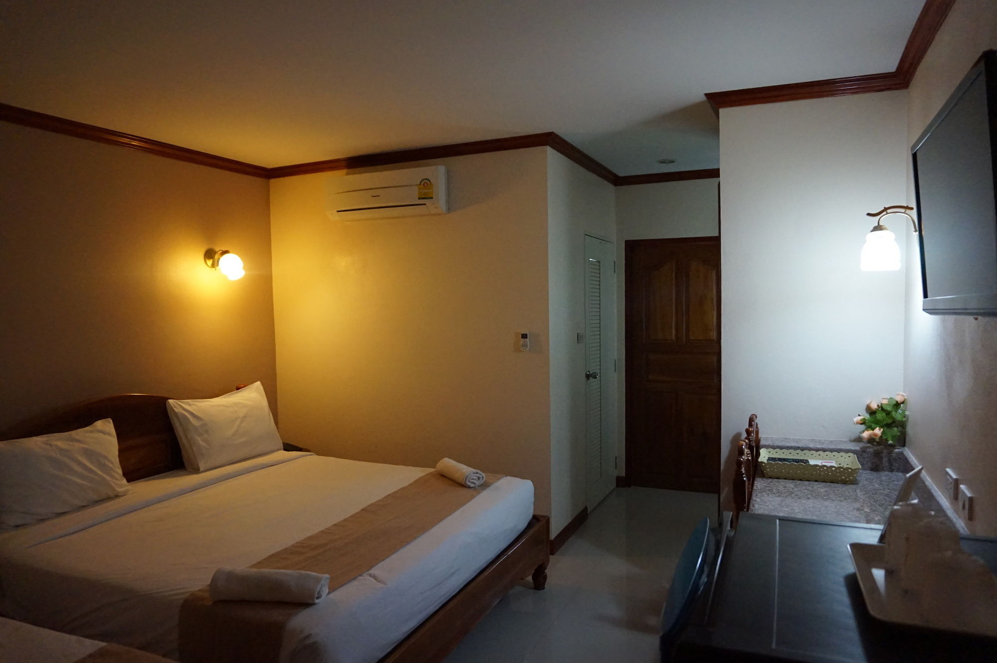 Np Residence Nakhon Phanom Esterno foto