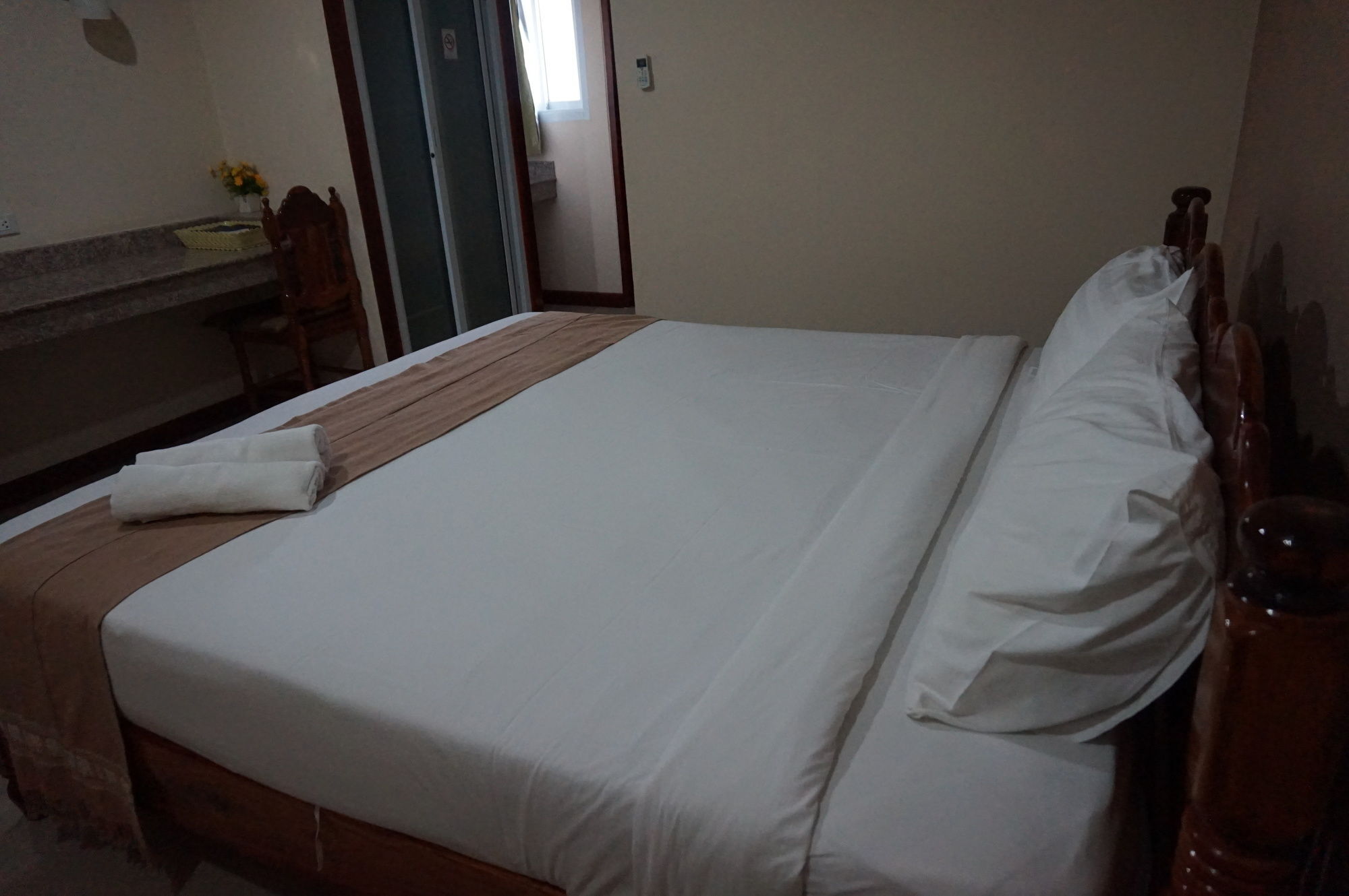 Np Residence Nakhon Phanom Esterno foto